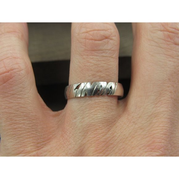 Size 8.75 Sterling Silver Linda Name Band Ring Vintage Statement Engagement - Picture 2 of 6